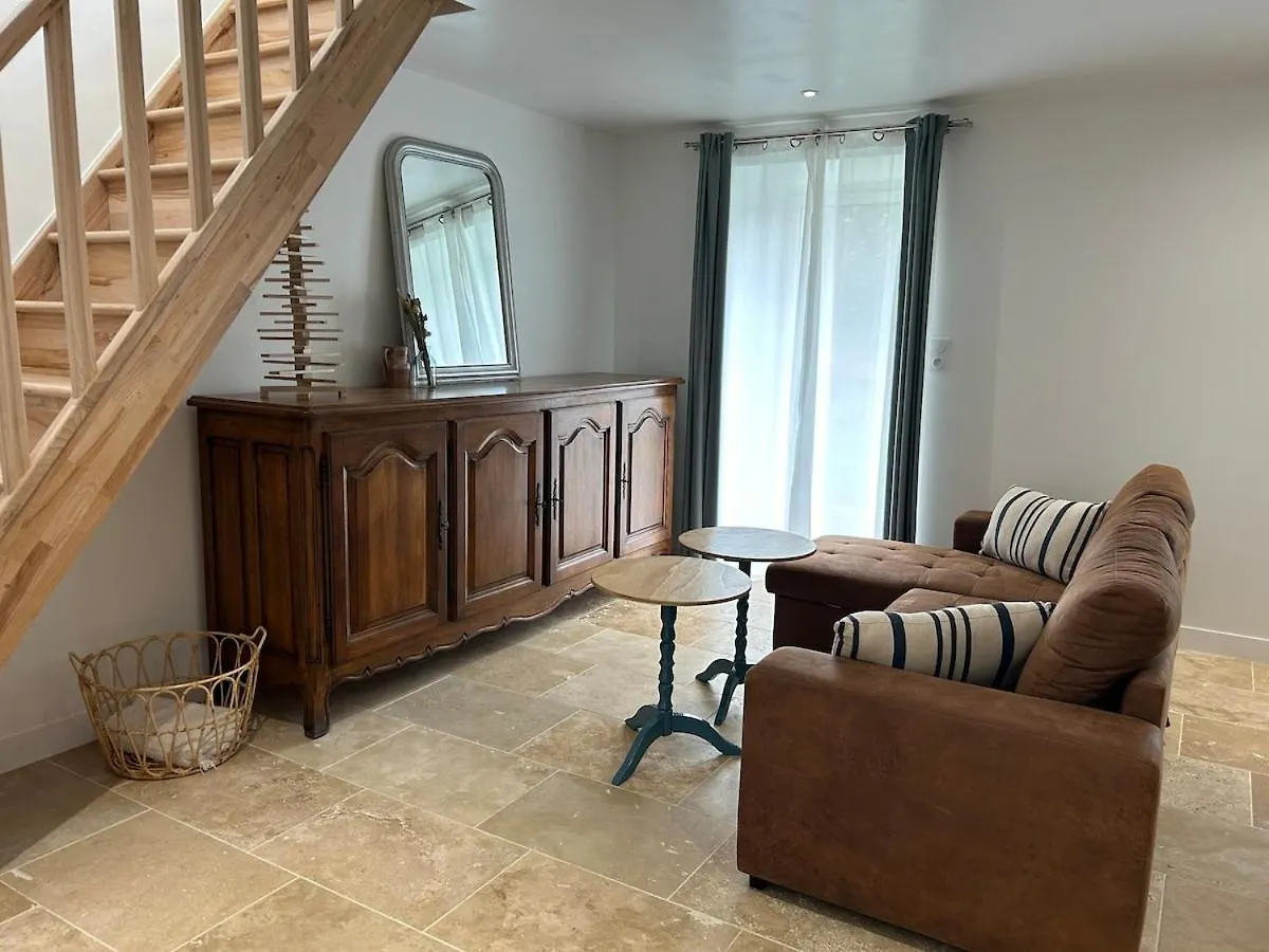 Maison Renovee En Pierres A La Campagne Pedernec Holiday home